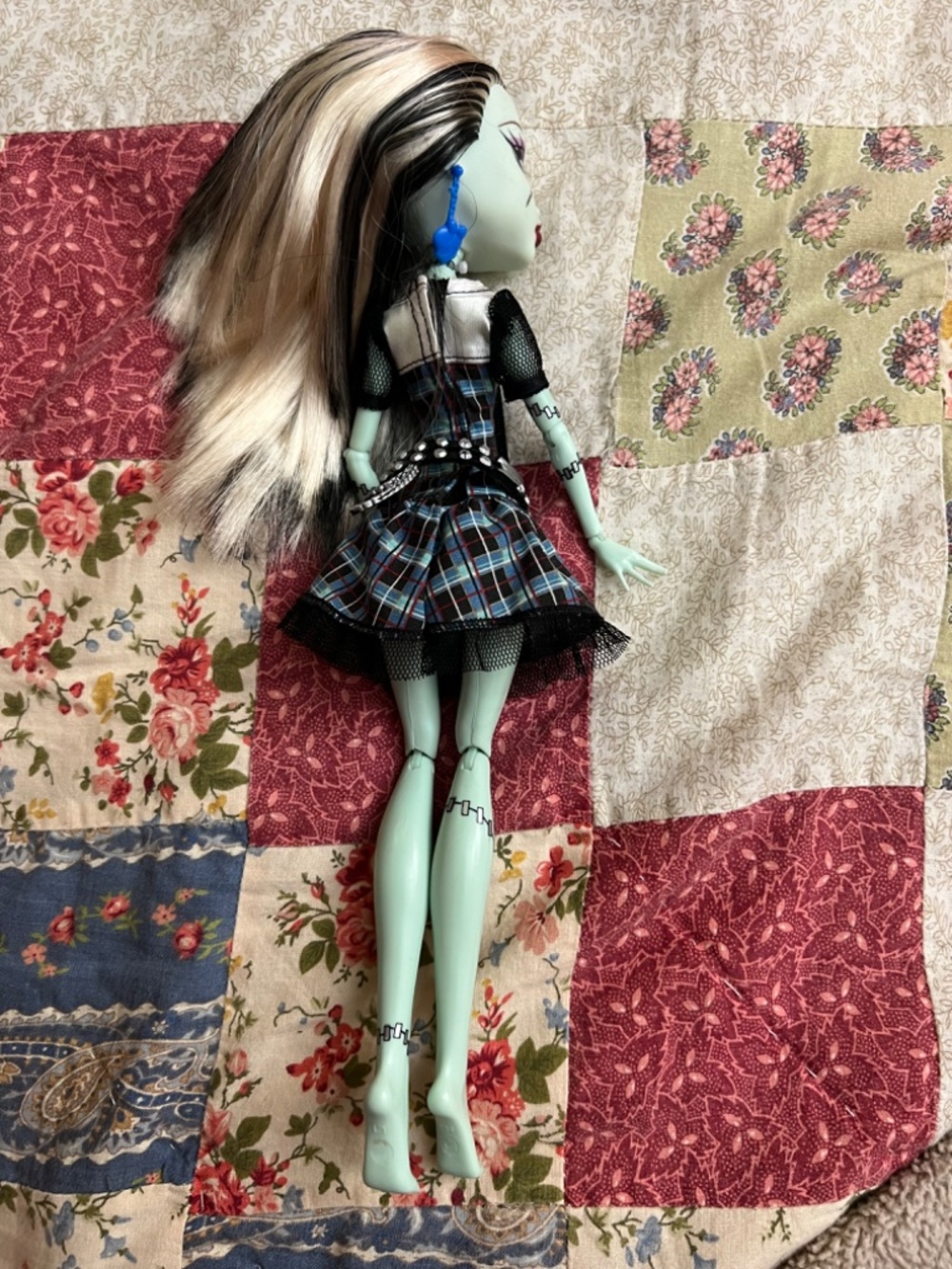 Frankie Monster High Doll - Picture 8 of 9
